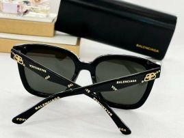 Picture of Balenciga Sunglasses _SKUfw56609245fw